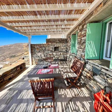 Casa de Férias Sunflower Tinos House Istérnia